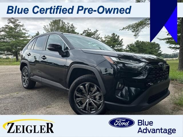2024 Toyota RAV4 Hybrid XLE Premium