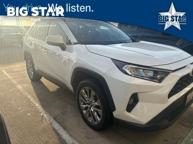 2020 Toyota RAV4 XLE Premium