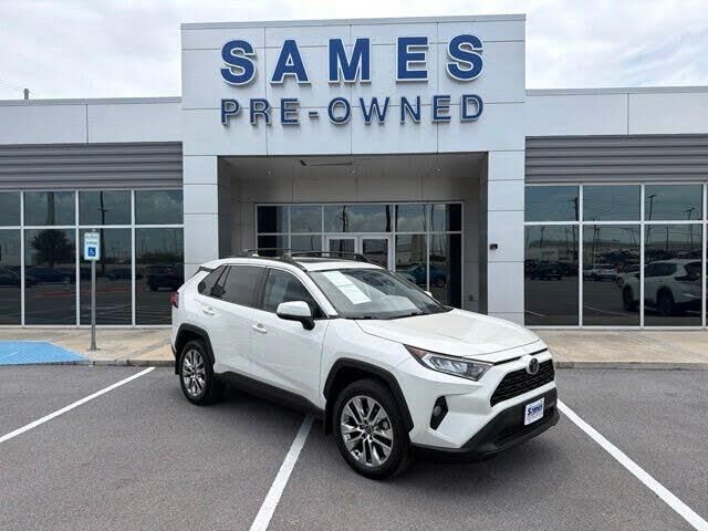 2021 Toyota RAV4 XLE Premium