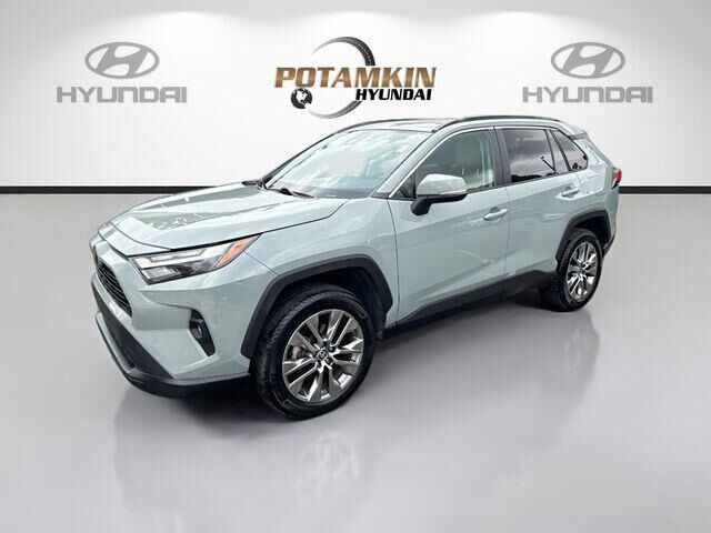 2023 Toyota RAV4 XLE Premium