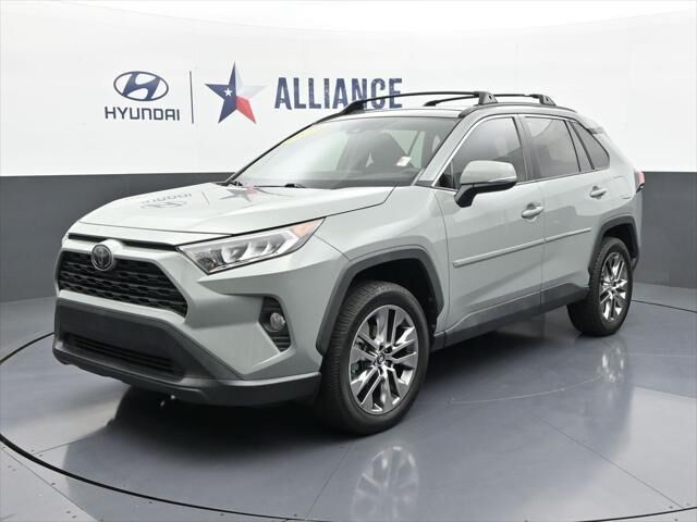 2020 Toyota RAV4 XLE Premium