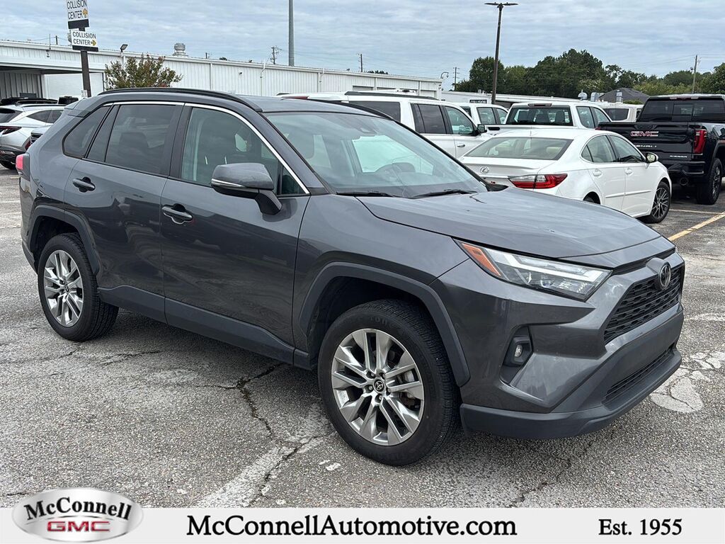 2022 Toyota RAV4 XLE Premium — photo 1 of 26