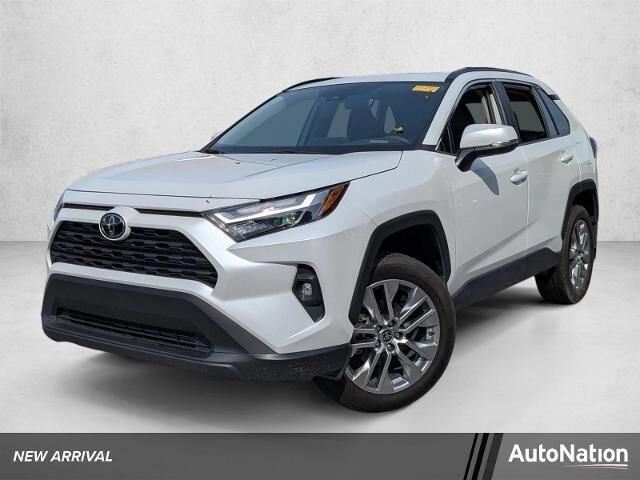 2025 Toyota RAV4 XLE Premium