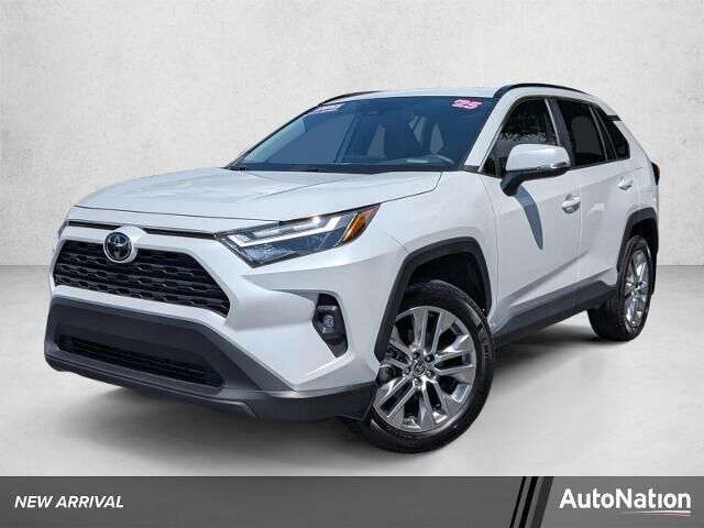 2025 Toyota RAV4 XLE Premium