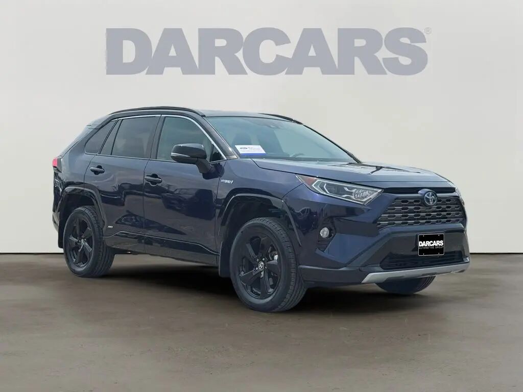 2021 Toyota RAV4 Hybrid XSE — photo 1 of 13