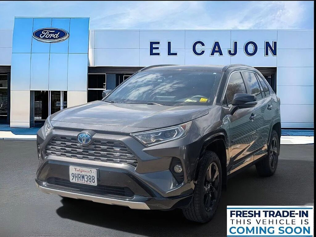 2020 Toyota RAV4 Hybrid XSE — photo 1 of 10