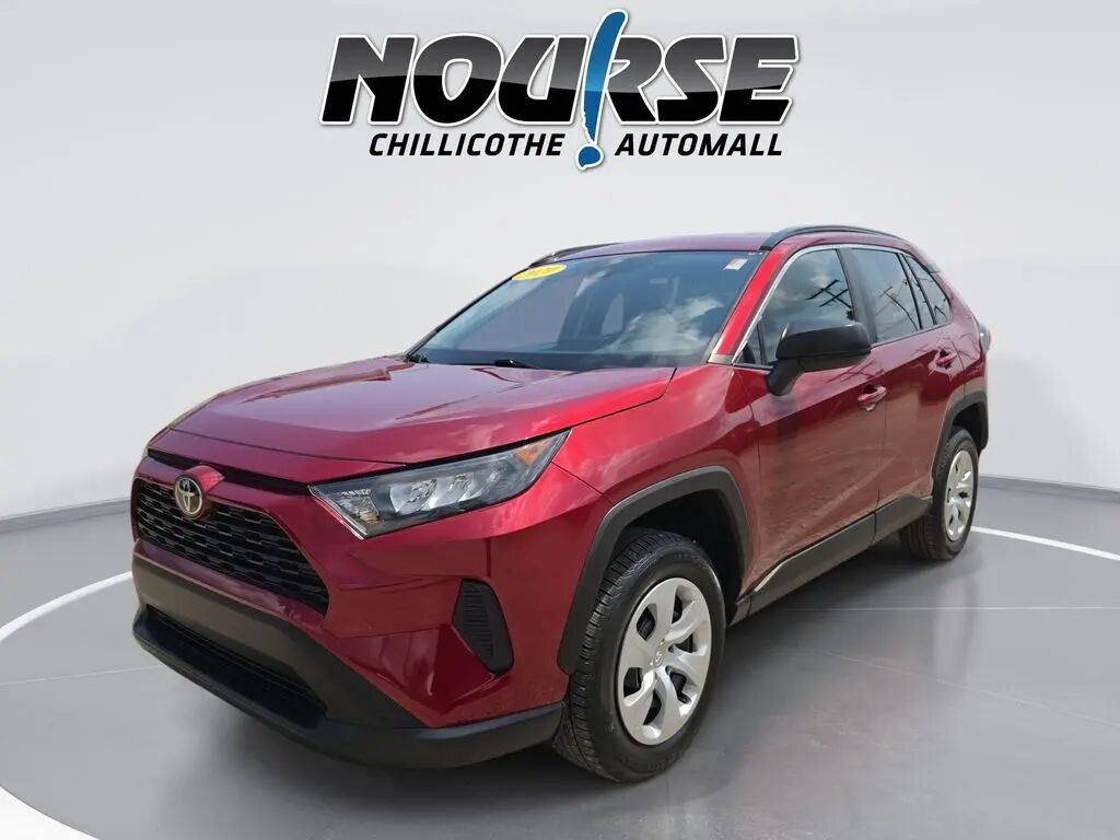 2020 Toyota RAV4 LE — photo 1 of 13