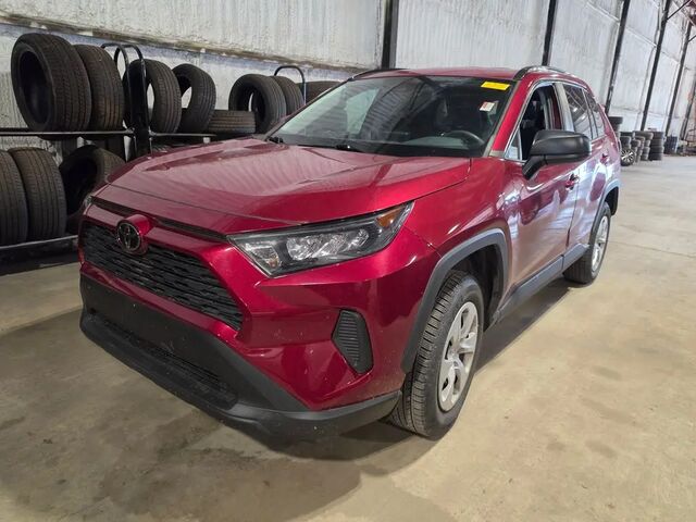 2020 Toyota RAV4 LE