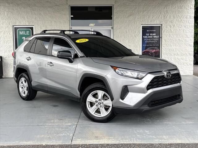 2021 Toyota RAV4 LE — photo 1 of 13