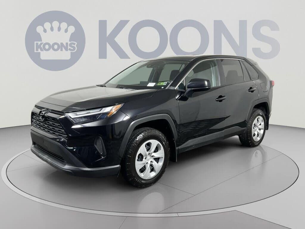 2023 Toyota RAV4 LE — photo 1 of 1