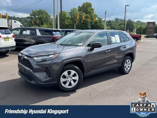 2024 Toyota RAV4 LE — photo 1 of 13