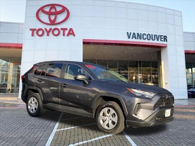 2023 Toyota RAV4 LE — photo 1 of 13
