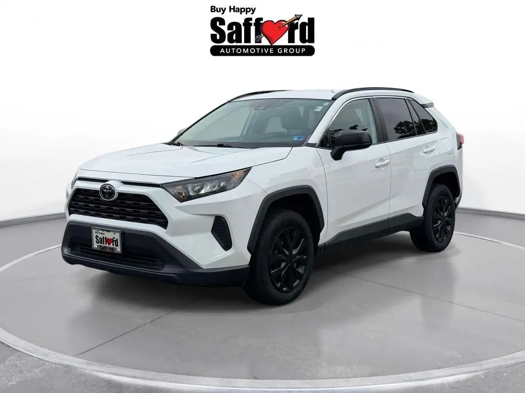 2020 Toyota RAV4 LE — photo 1 of 13