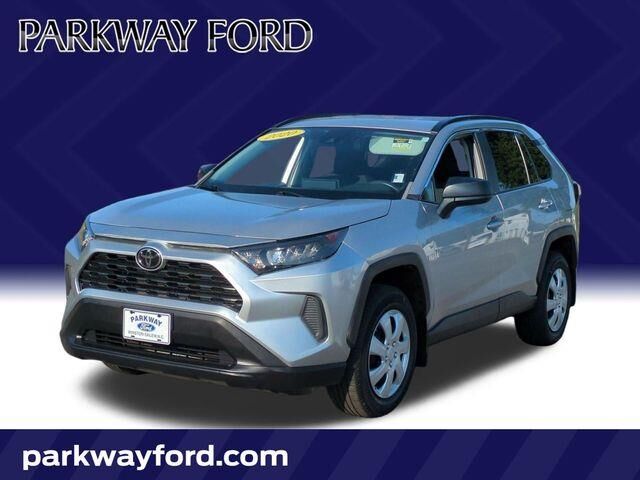 2020 Toyota RAV4 LE