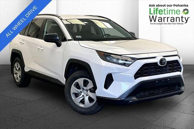 2020 Toyota RAV4 LE