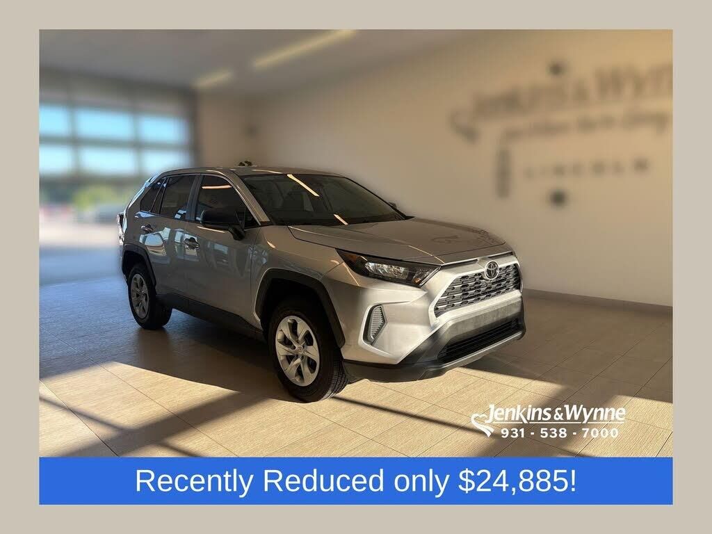 2022 Toyota RAV4 LE — photo 1 of 1