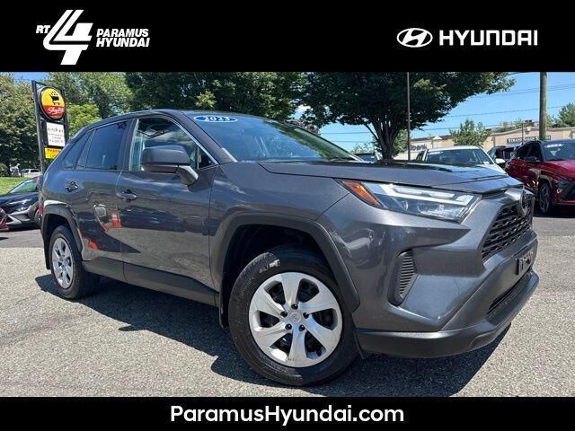 2023 Toyota RAV4 LE — photo 1 of 13