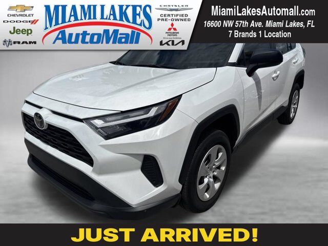 2025 Toyota RAV4 LE