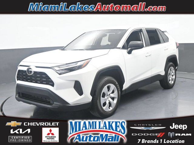 2025 Toyota RAV4 LE — photo 1 of 1