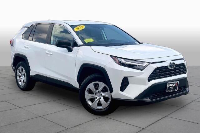 2025 Toyota RAV4 LE — photo 1 of 11