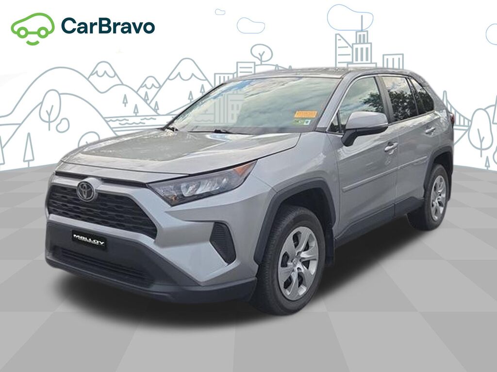 2022 Toyota RAV4 LE — photo 1 of 6
