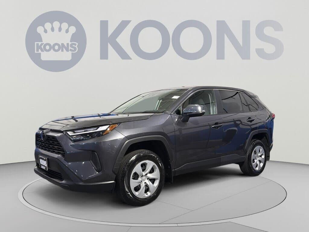 2024 Toyota RAV4 LE — photo 1 of 1