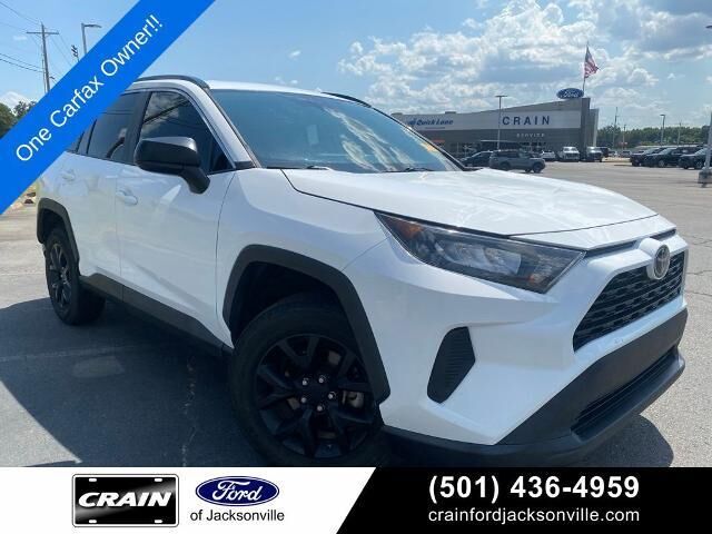2021 Toyota RAV4 LE — photo 1 of 13