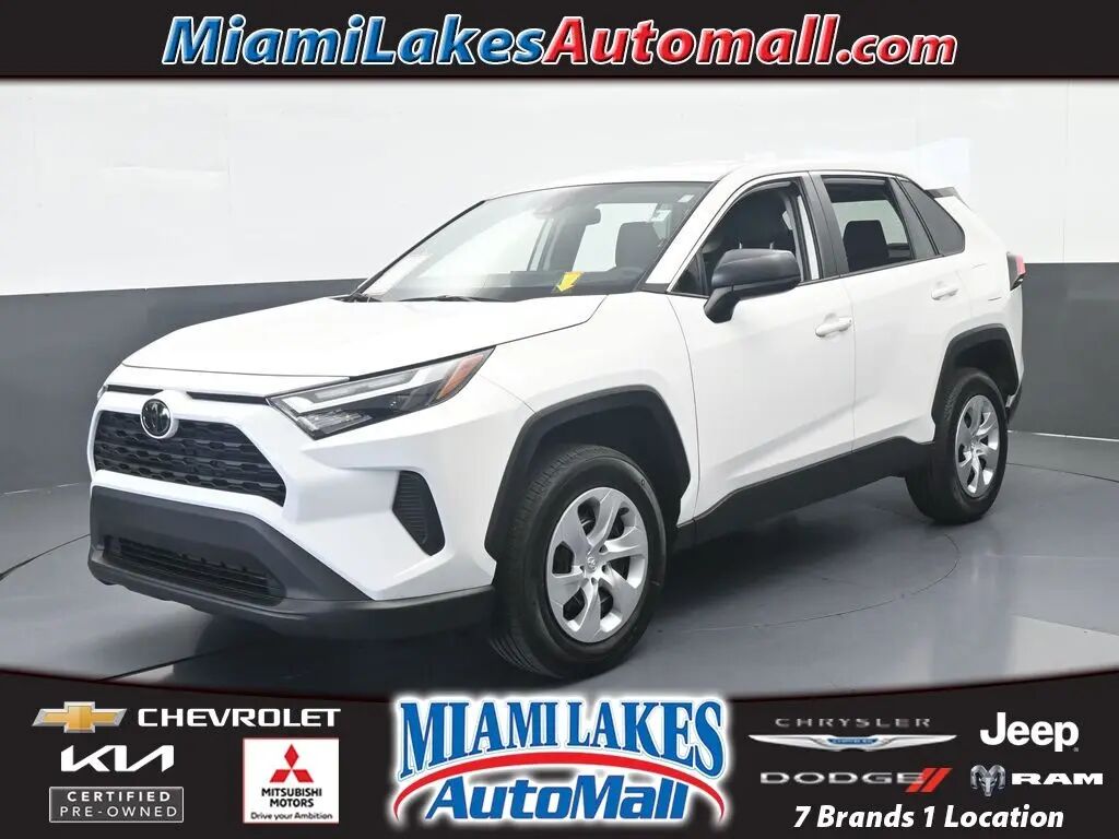2025 Toyota RAV4 LE — photo 1 of 13