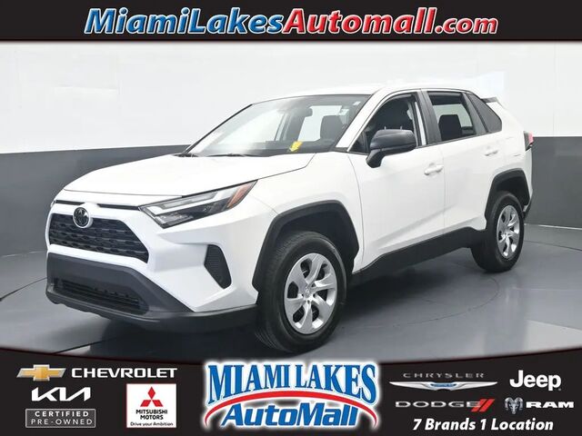 2025 Toyota RAV4 LE
