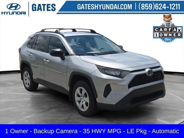 2021 Toyota RAV4 LE
