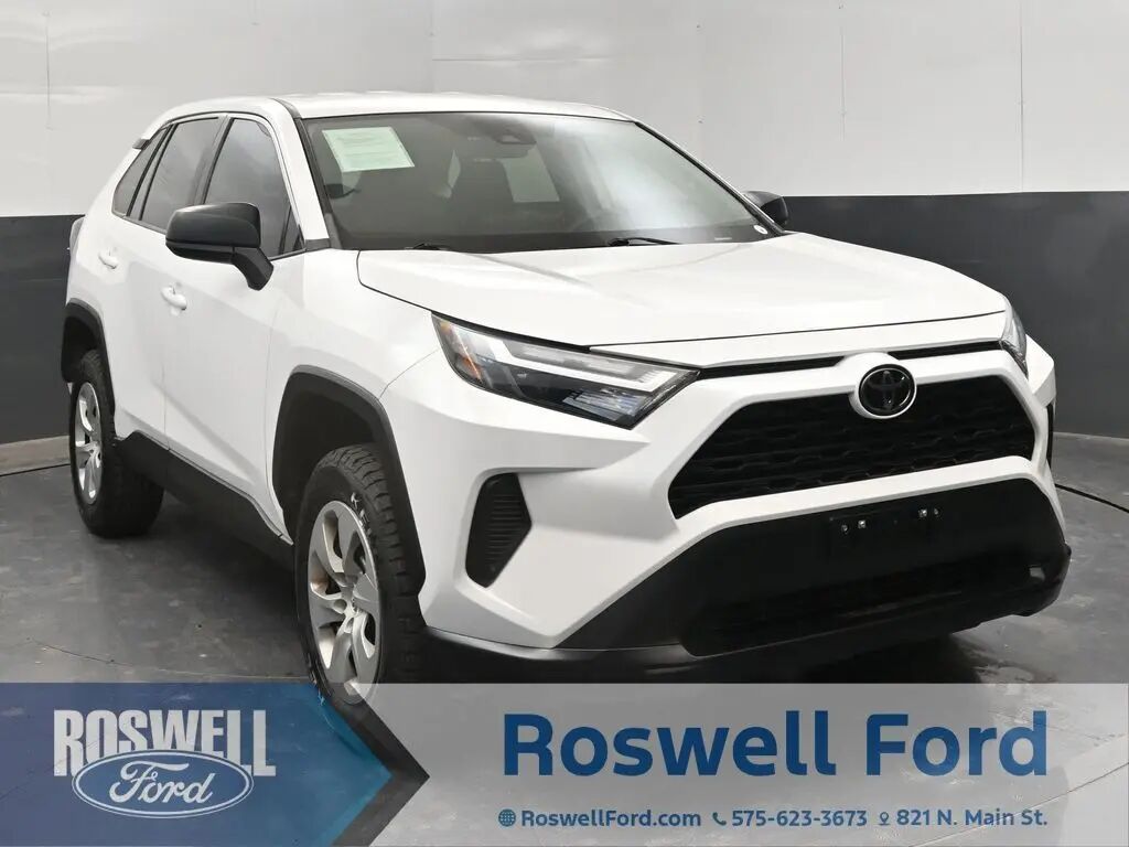 2023 Toyota RAV4 LE — photo 1 of 12