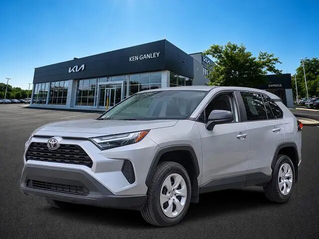 2024 Toyota RAV4 LE — photo 1 of 13