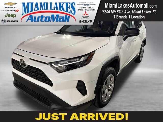2025 Toyota RAV4 LE