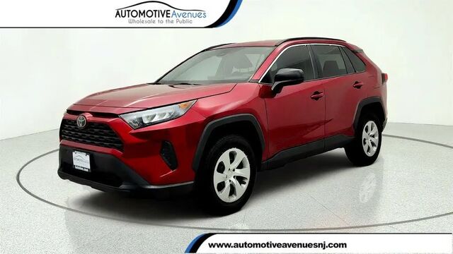 2020 Toyota RAV4 LE