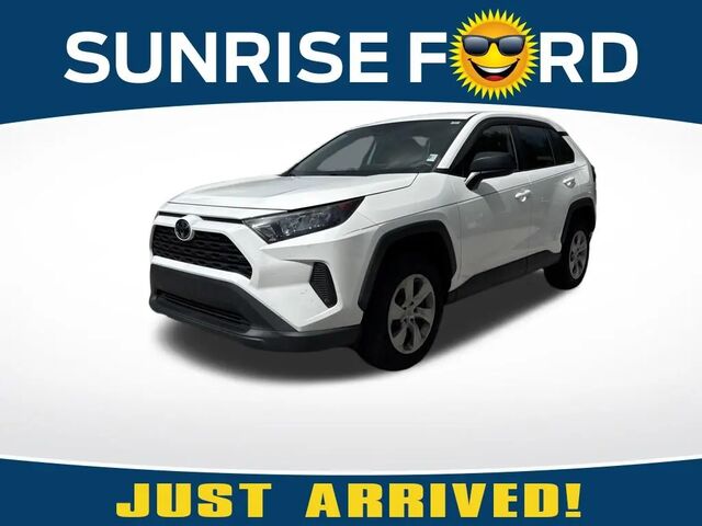 2022 Toyota RAV4 LE