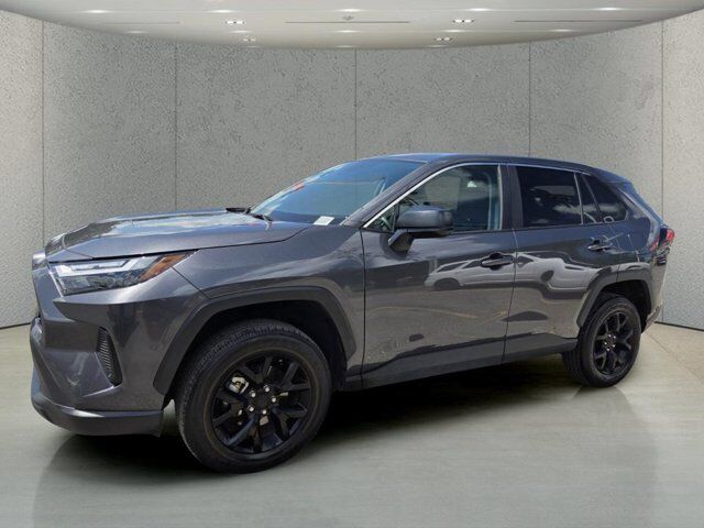 2024 Toyota RAV4 LE — photo 1 of 13