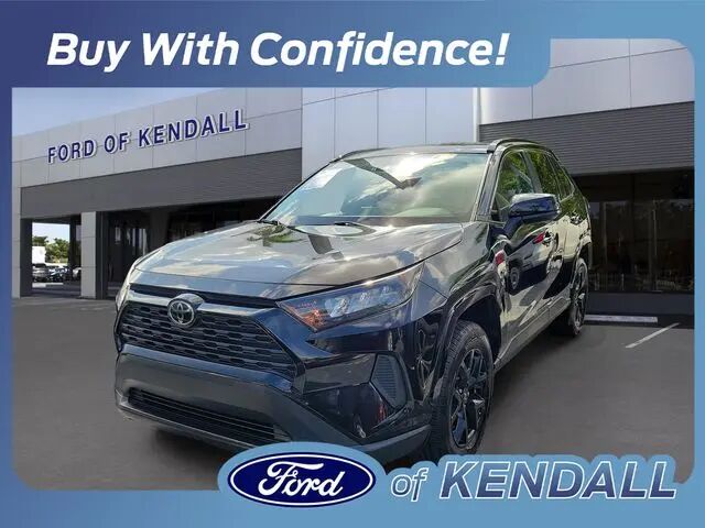 2021 Toyota RAV4 LE — photo 1 of 13