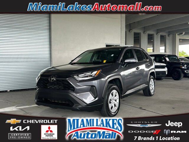2025 Toyota RAV4 LE