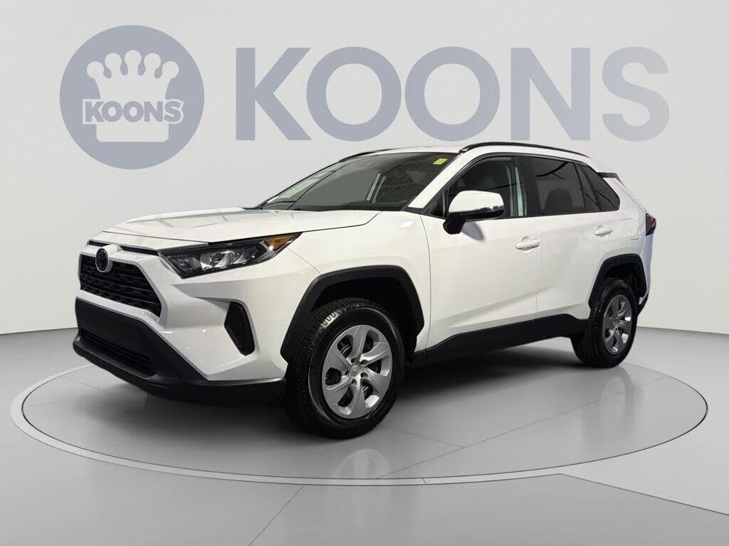 2021 Toyota RAV4 LE — photo 1 of 1