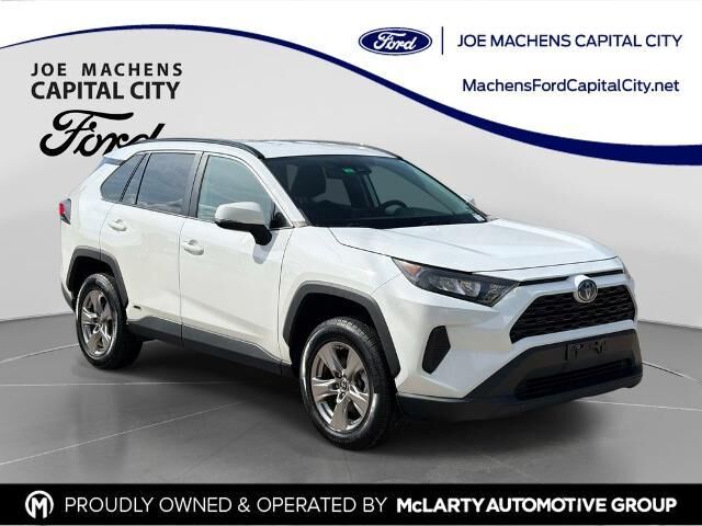 2022 Toyota RAV4 Hybrid LE