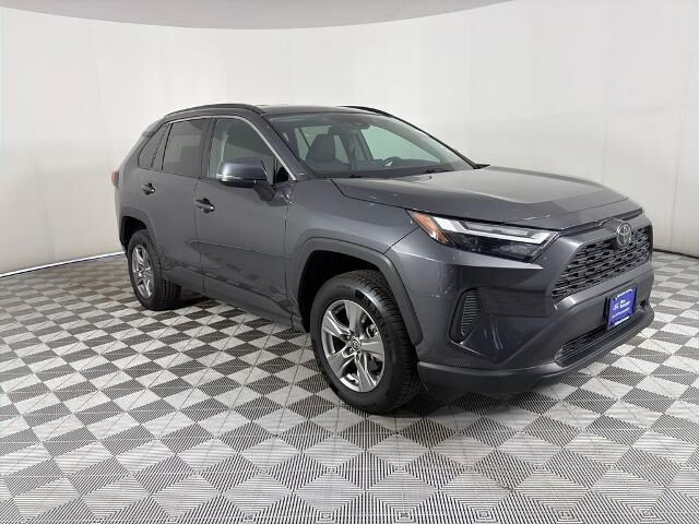 2024 Toyota RAV4 XLE — photo 1 of 6