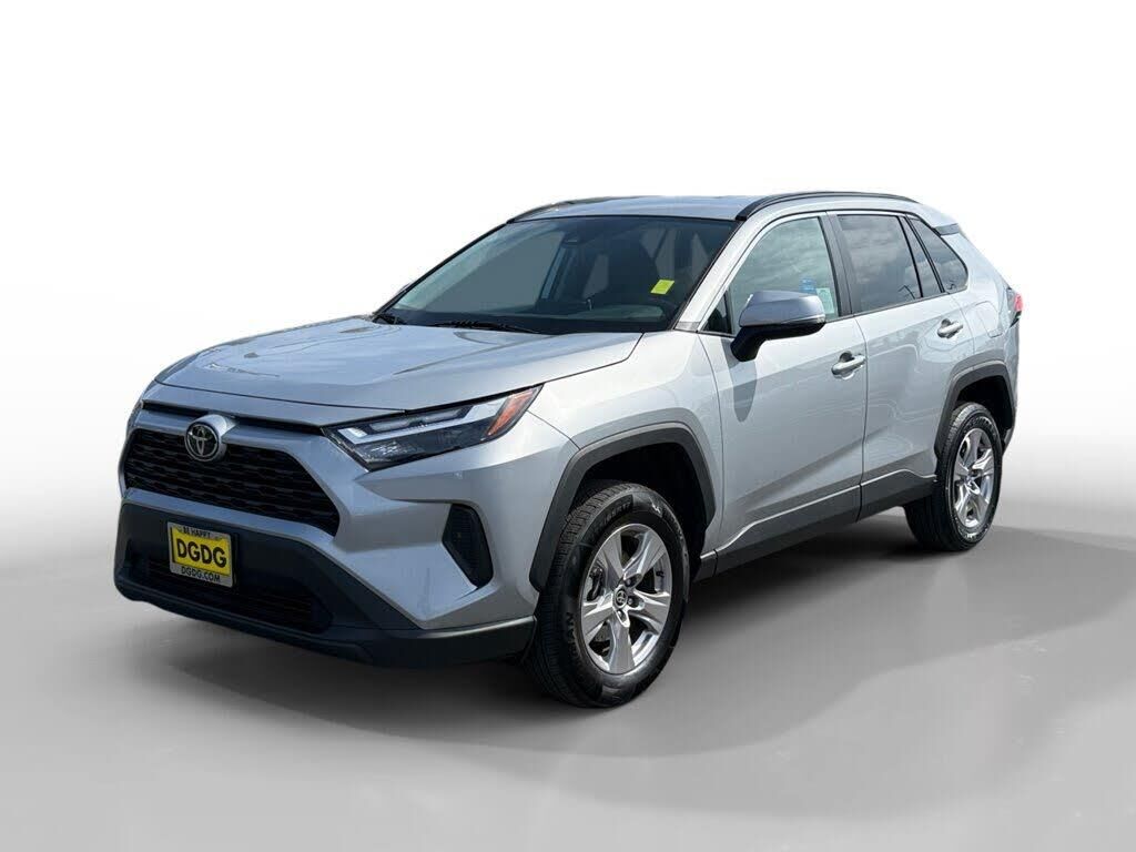 2025 Toyota RAV4 XLE — photo 1 of 1