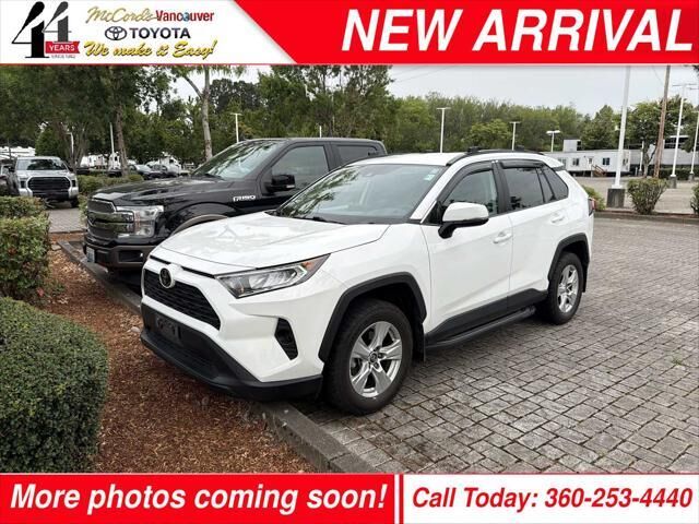 2020 Toyota RAV4 XLE