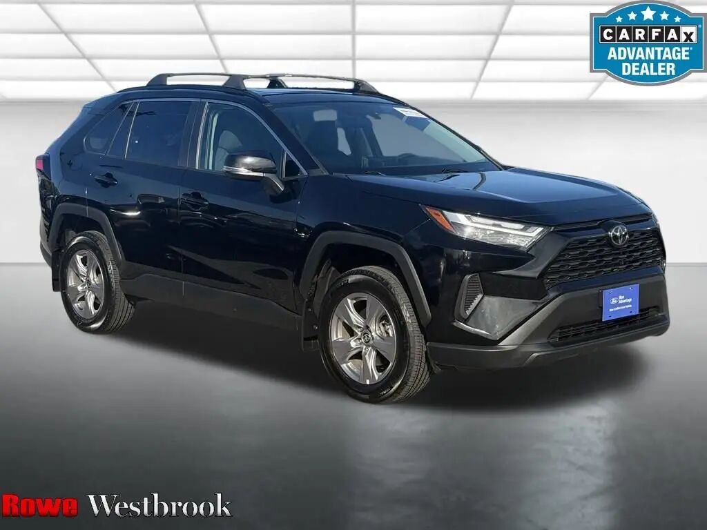 2024 Toyota RAV4 XLE — photo 1 of 13