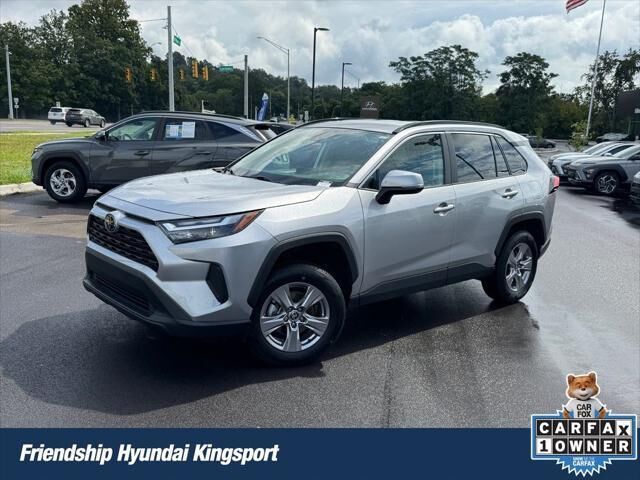 2025 Toyota RAV4 XLE — photo 1 of 13