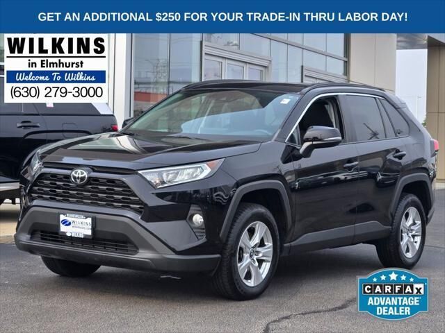 2020 Toyota RAV4 XLE