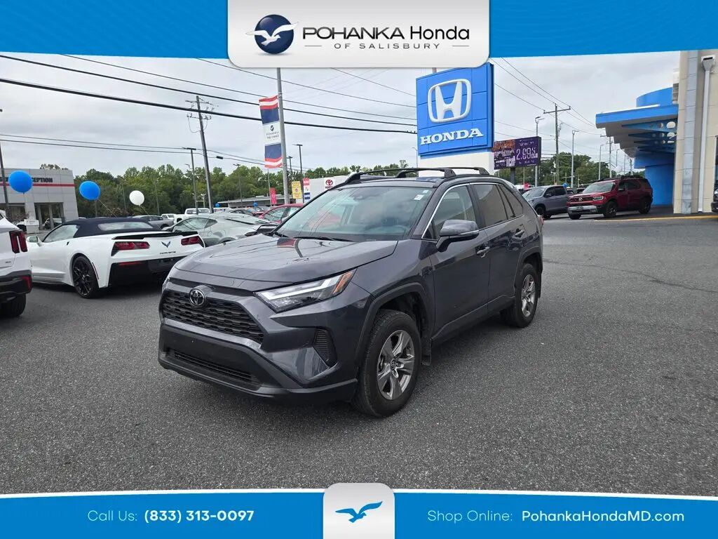 2025 Toyota RAV4 XLE — photo 1 of 13