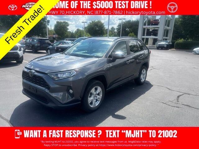 2020 Toyota RAV4 XLE