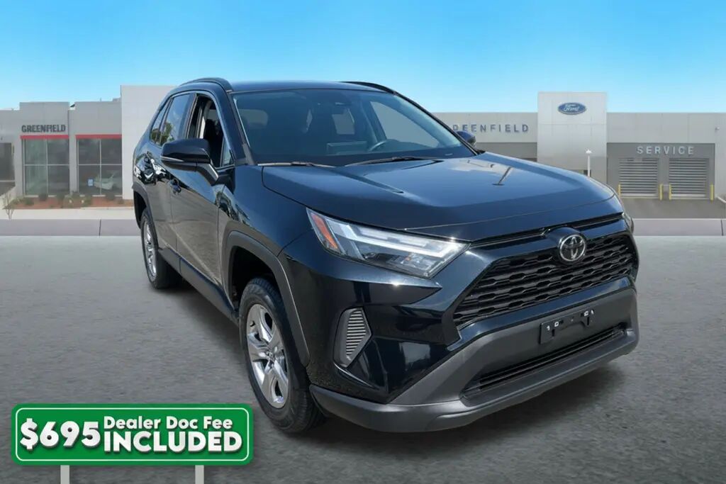 2024 Toyota RAV4 XLE — photo 1 of 13
