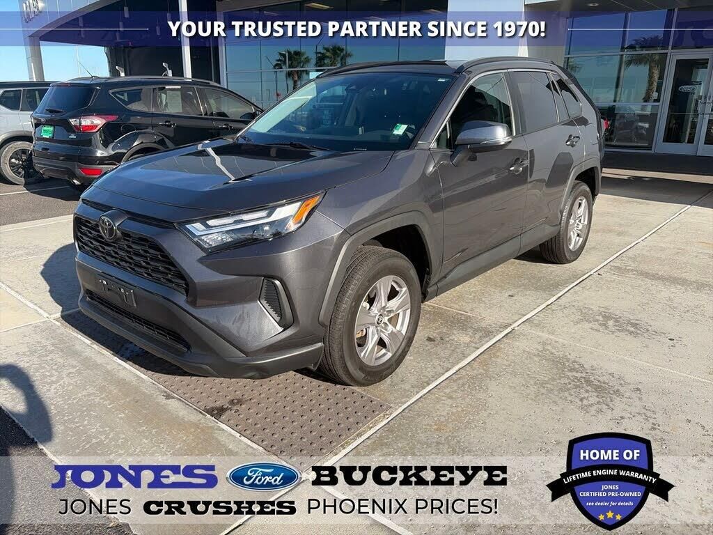 2025 Toyota RAV4 XLE — photo 1 of 1